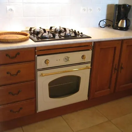 Holiday home Lozere St Alban Aubrac Margeride 4 Etoiles 8 Personnes Au Calme Pres Nature Saint-Alban-sur-Limagnole