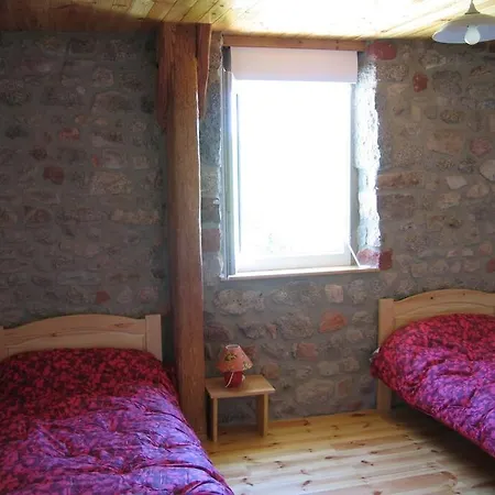 Lozere St Alban Aubrac Margeride 4 Etoiles 8 Personnes Au Calme Pres Nature *
