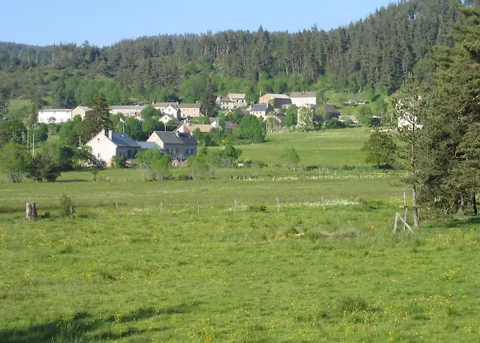 Lozere St Alban Aubrac Margeride 4 Etoiles 8 Personnes Au Calme Pres Nature Nyaraló Saint-Alban-sur-Limagnole